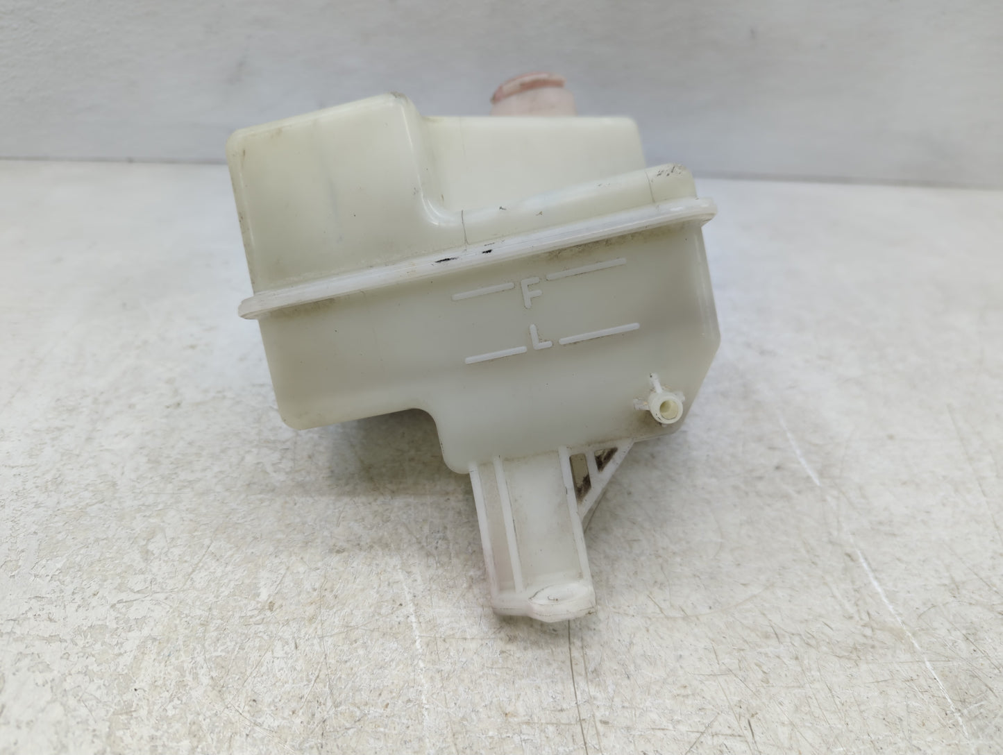 Kia Forte Radiator Coolant Overflow Expansion Tank Bottle 1103353 - Oemusedautoparts1.com