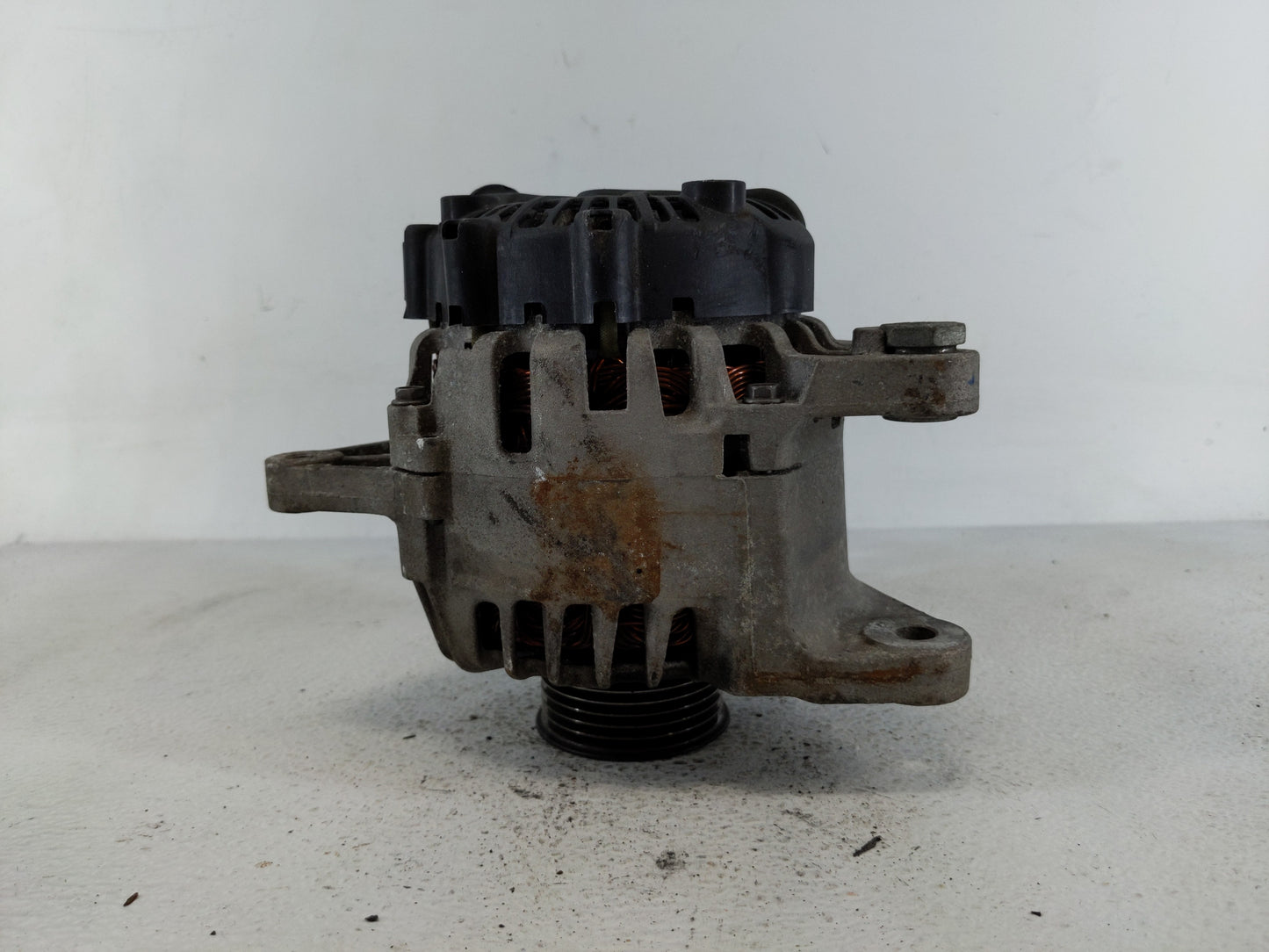 2014 Kia Forte Alternator Replacement Generator Charging Assembly Engine OEM P/N:37300-2E200 Fits Fits 2012 2013 2015 OEM Us