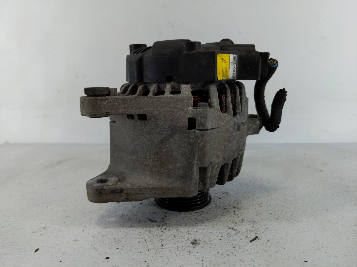 2014 Kia Forte Alternator Replacement Generator Charging Assembly Engine OEM P/N:37300-2E200 Fits Fits 2012 2013 2015 OEM Us