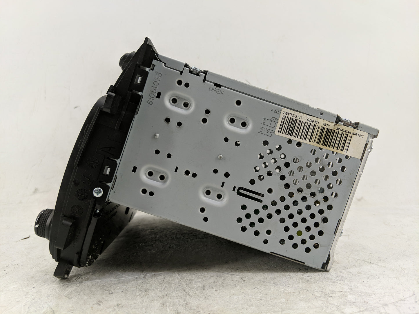 2014-2016 Kia Forte Radio AM FM Cd Player Receiver Replacement P/N:96160-A7100WK Fits Fits 2014 2015 2016 OEM Used Auto Part
