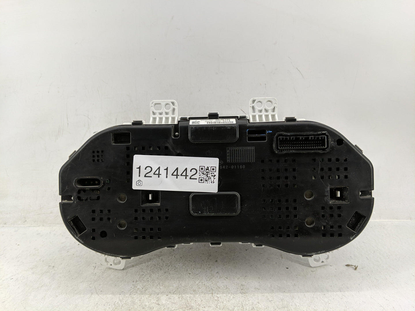 2014-2016 Kia Forte Instrument Cluster Speedometer Gauges P/N:94001-A7300 Fits Fits 2014 2015 2016 OEM Used Auto Parts - Oem