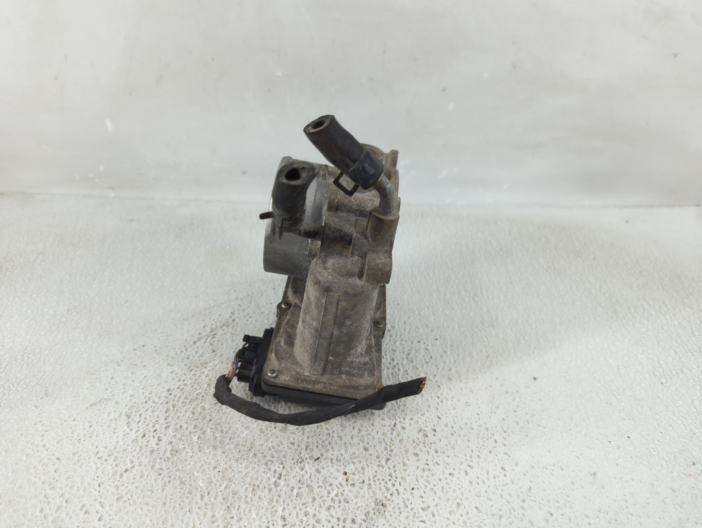 2014-2018 Kia Forte Throttle Body P/N:35100-2E000 Fits Fits 2011 2012 2013 2014 2015 2016 2017 2018 2019 2020 2021 OEM Used 