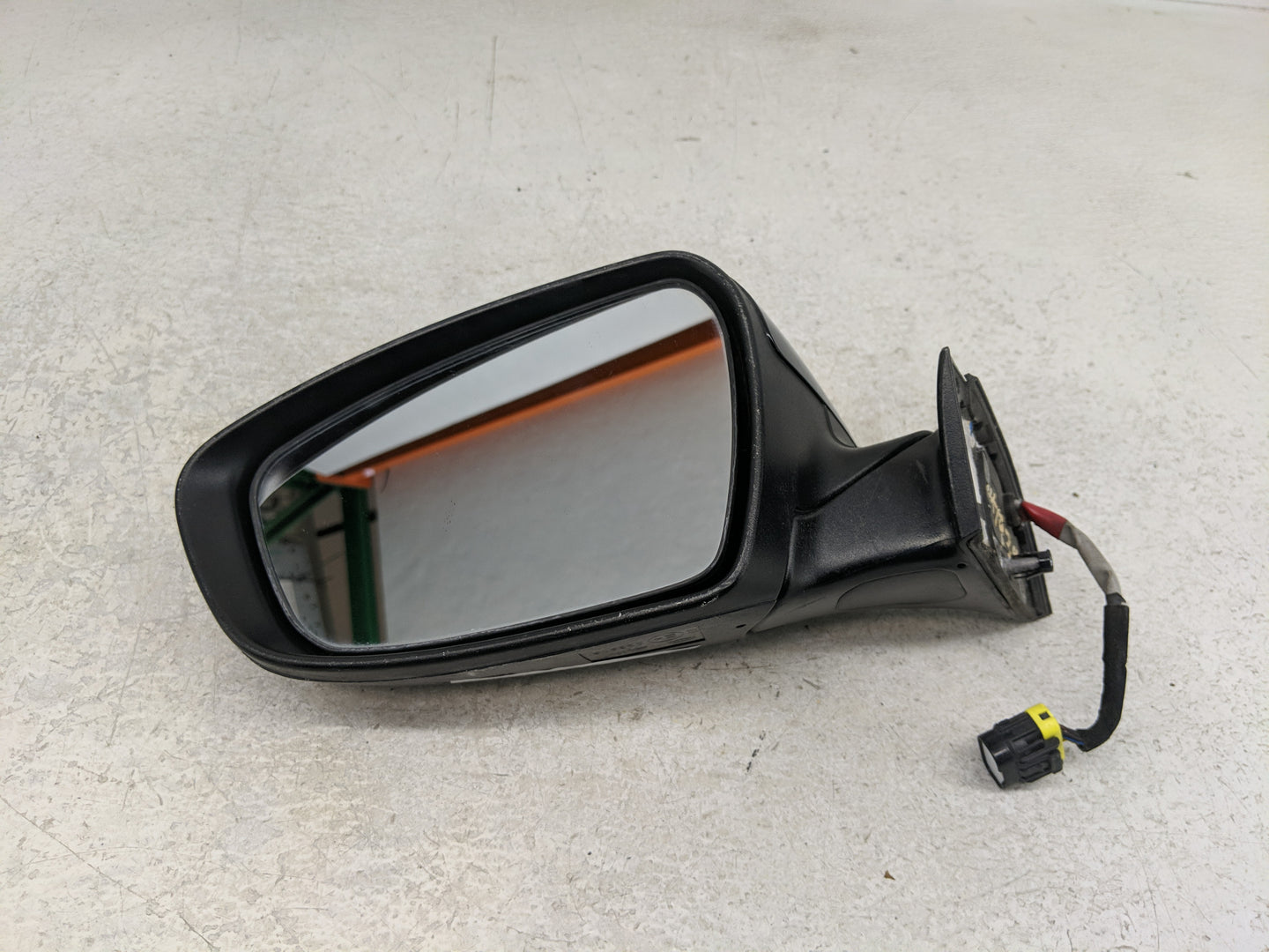 2014-2016 Kia Forte Side Mirror Replacement Driver Left View Door Mirror P/N:E4023916 Fits Fits 2014 2015 2016 OEM Used Auto