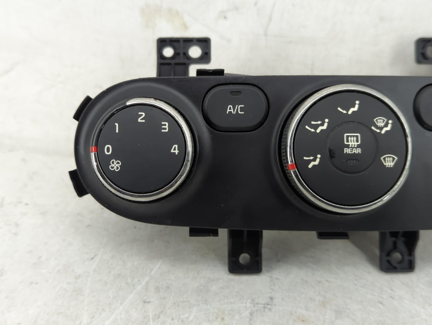 2014-2016 Kia Forte Climate Control Module Temperature AC/Heater Replacement P/N:97250-A7050 Fits Fits 2014 2015 2016 OEM Us