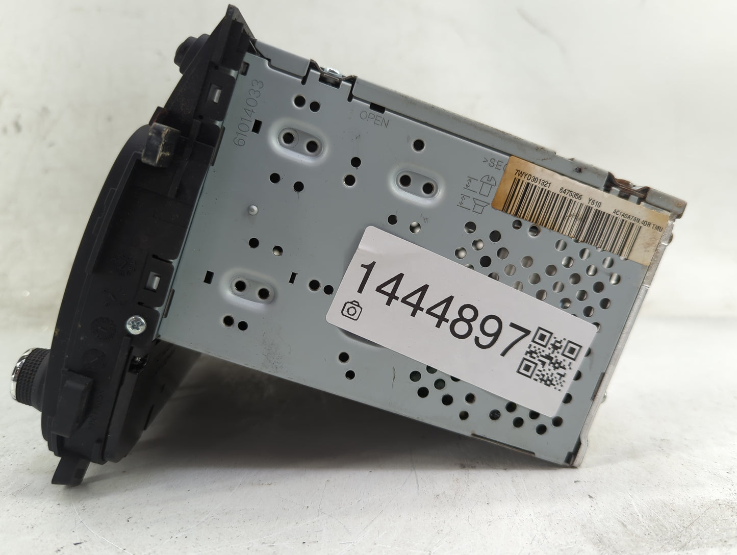 2014-2016 Kia Forte Radio AM FM Cd Player Receiver Replacement P/N:96160-A7100WK AC1A0A7AN Fits Fits 2014 2015 2016 OEM Used