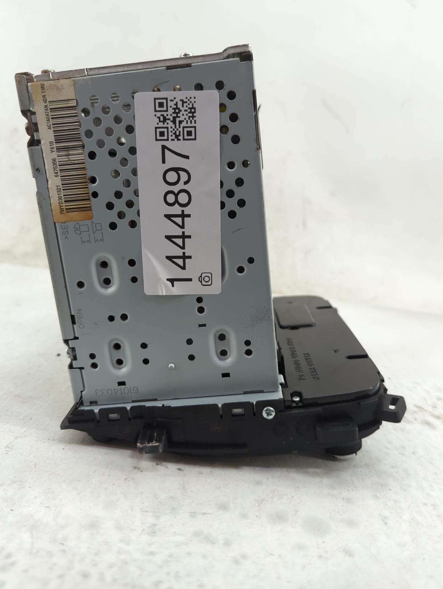 2014-2016 Kia Forte Radio AM FM Cd Player Receiver Replacement P/N:96160-A7100WK AC1A0A7AN Fits Fits 2014 2015 2016 OEM Used