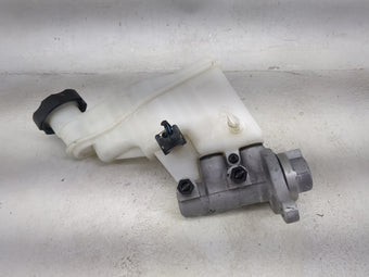 compare product 2014-2018 Kia Forte Brake Master Cylinder 1492075