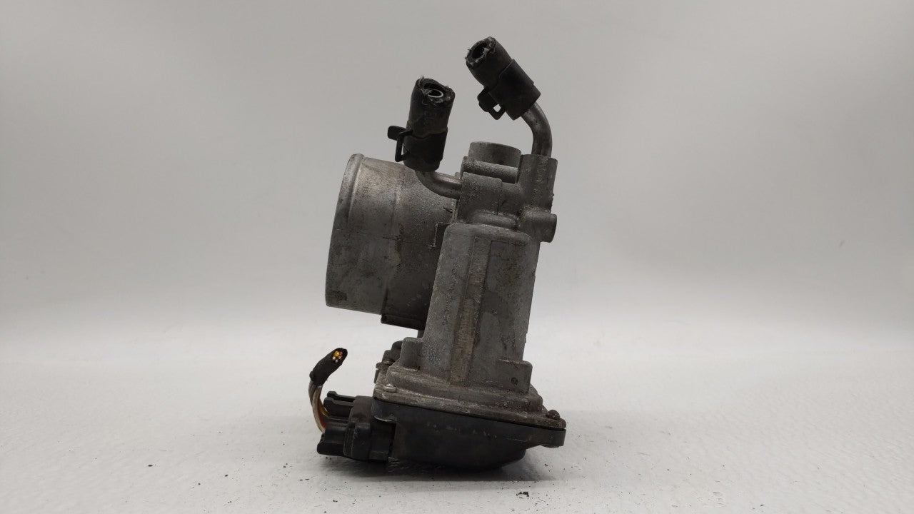 2014-2016 Kia Forte Throttle Body P/N:35100-2E400 Fits Fits 2012 2013 2014 2015 2016 2018 2019 OEM Used Auto Parts - Oemused