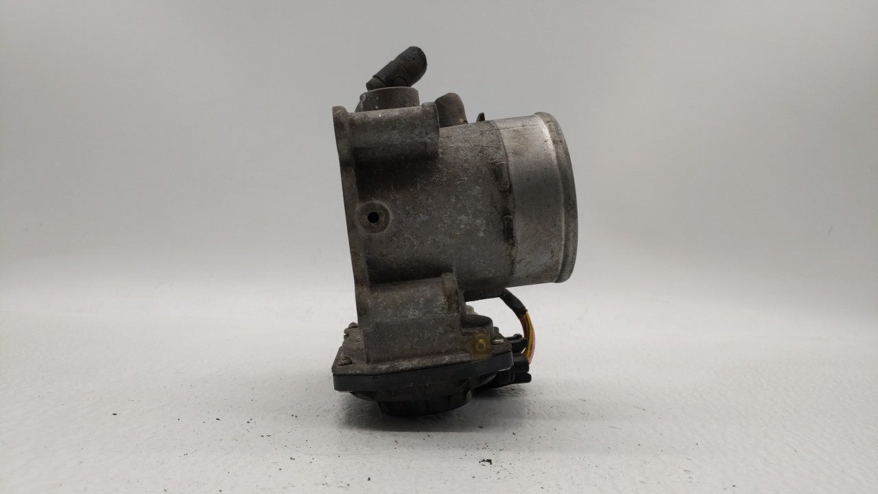 2014-2016 Kia Forte Throttle Body P/N:35100-2E400 Fits Fits 2012 2013 2014 2015 2016 2018 2019 OEM Used Auto Parts - Oemused