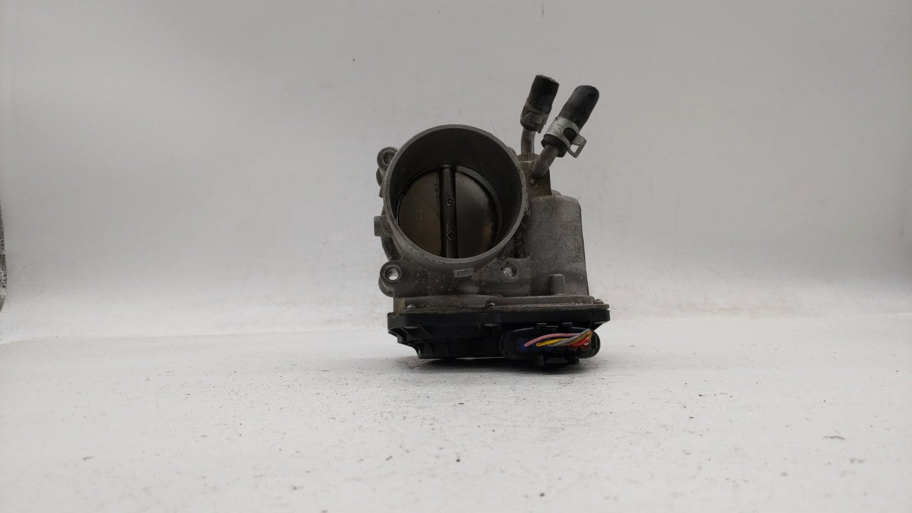 2014-2016 Kia Forte Throttle Body P/N:35100-2E400 Fits Fits 2012 2013 2014 2015 2016 2018 2019 OEM Used Auto Parts - Oemused