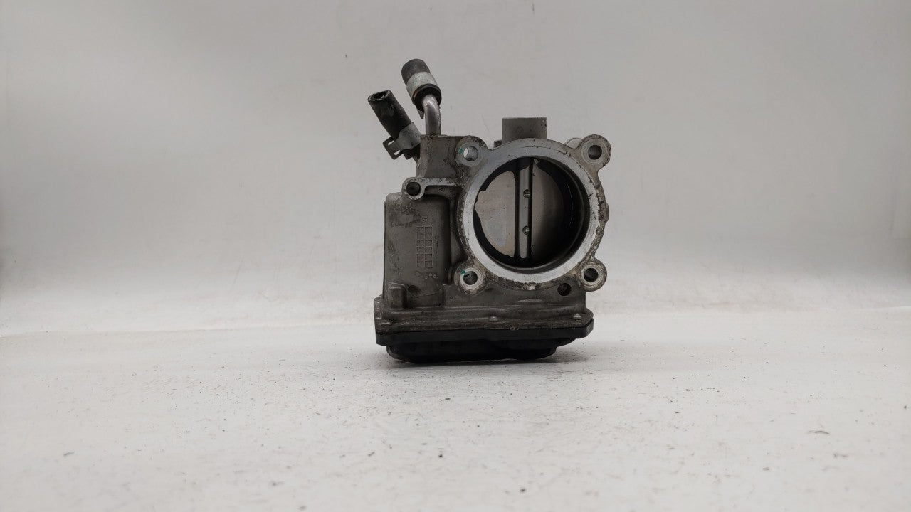 2014-2016 Kia Forte Throttle Body P/N:35100-2E400 Fits Fits 2012 2013 2014 2015 2016 2018 2019 OEM Used Auto Parts - Oemused