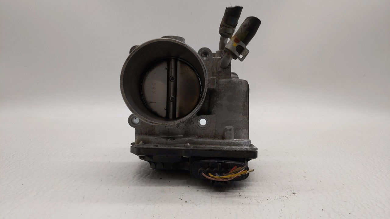 2014-2016 Kia Forte Throttle Body P/N:35100-2E400 Fits Fits 2012 2013 2014 2015 2016 2018 2019 OEM Used Auto Parts - Oemused