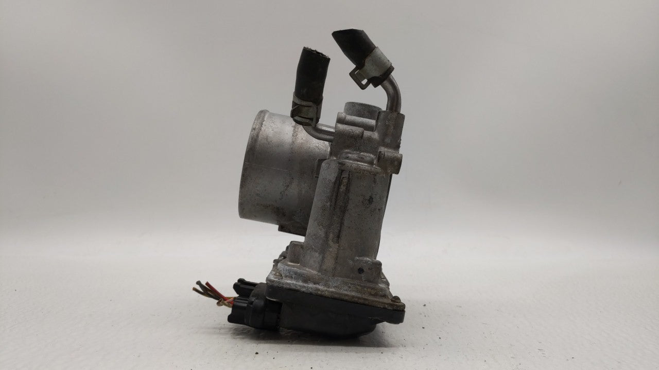 2014-2016 Kia Forte Throttle Body P/N:35100-2E400 Fits Fits 2012 2013 2014 2015 2016 2018 2019 OEM Used Auto Parts - Oemused