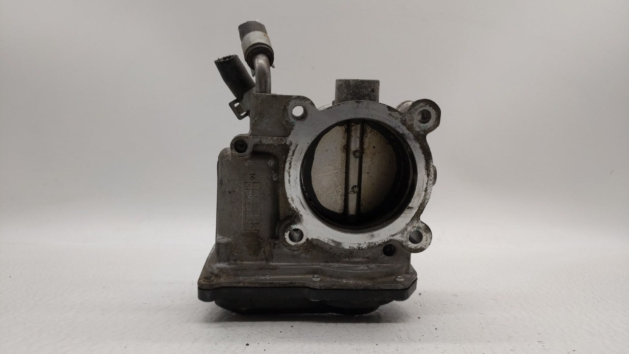 2014-2016 Kia Forte Throttle Body P/N:35100-2E400 Fits Fits 2012 2013 2014 2015 2016 2018 2019 OEM Used Auto Parts - Oemused