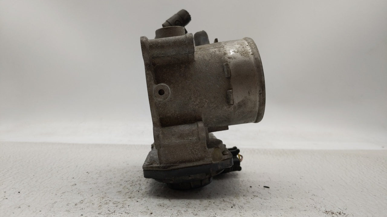 2014-2016 Kia Forte Throttle Body P/N:35100-2E400 Fits Fits 2012 2013 2014 2015 2016 2018 2019 OEM Used Auto Parts - Oemused