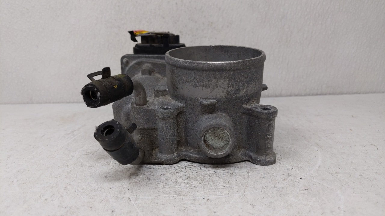 2014-2018 Kia Forte Throttle Body P/N:35100-2E000 Fits Fits 2011 2012 2013 2014 2015 2016 2017 2018 2019 OEM Used Auto Parts