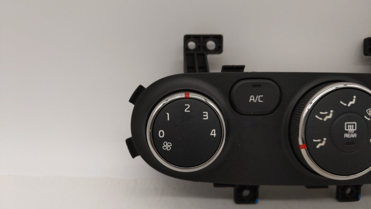 2014-2016 Kia Forte Climate Control Module Temperature AC/Heater Replacement P/N:97250-A7051WK 97250-B0AA0 Fits OEM Used Aut