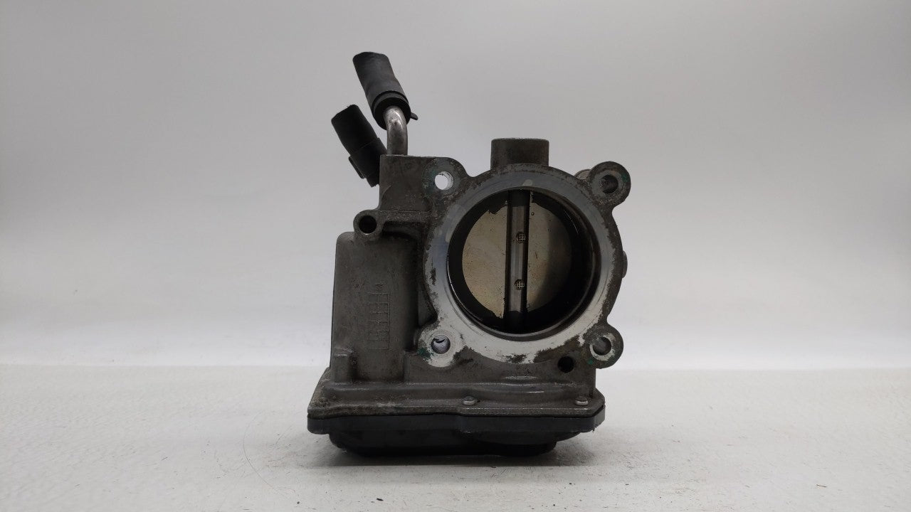 2014-2018 Kia Forte Throttle Body P/N:35100-2E000 Fits Fits 2011 2012 2013 2014 2015 2016 2017 2018 2019 OEM Used Auto Parts