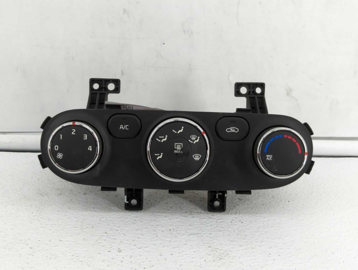2014-2016 Kia Forte Climate Control Module Temperature AC/Heater Replacement P/N:97250-A7XXX 97250-A7050WK Fits OEM Used Aut
