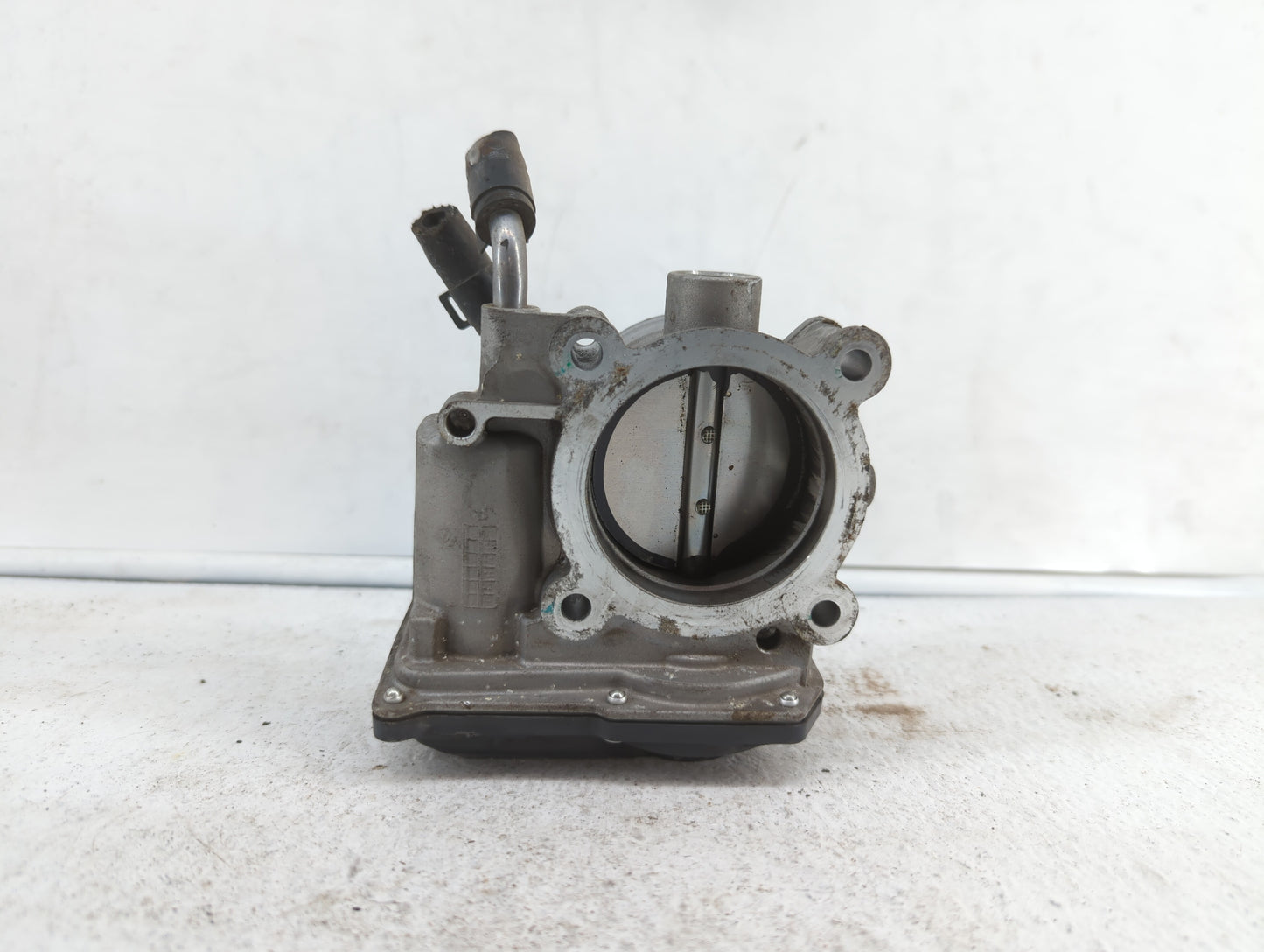 2014-2018 Kia Forte Throttle Body P/N:35100-2E000 1302150124, 35100-2E710 Fits Fits 2011 2012 2013 2014 2015 2016 2017 2018 