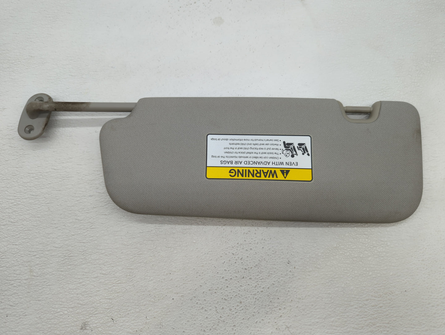 2014-2016 Kia Forte Sun Visor Shade Replacement Passenger Right Mirror Fits Fits 2014 2015 2016 OEM Used Auto Parts - Oemuse
