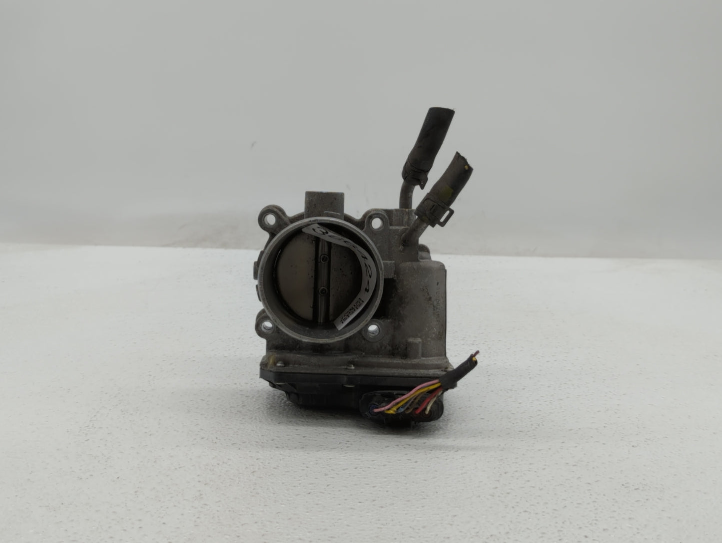 2014-2016 Kia Forte Throttle Body P/N:35100-2E400 35100-2E000 Fits Fits 2012 2013 2014 2015 2016 2018 2019 OEM Used Auto Par