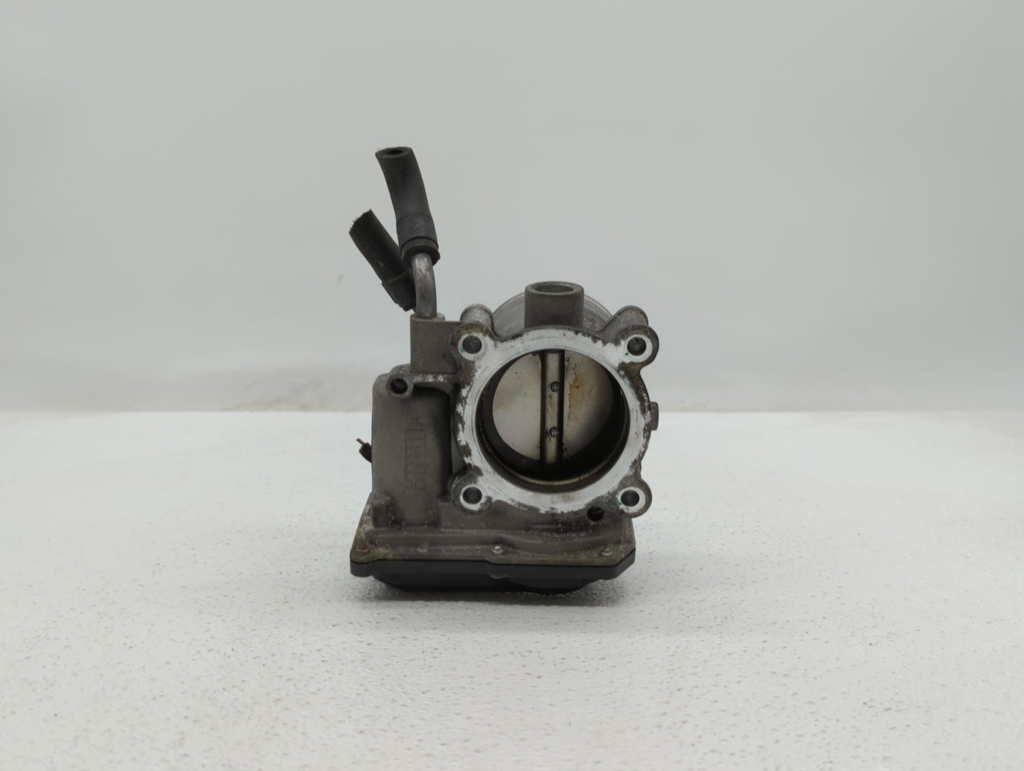 2014-2016 Kia Forte Throttle Body P/N:35100-2E400 35100-2E000 Fits Fits 2012 2013 2014 2015 2016 2018 2019 OEM Used Auto Par