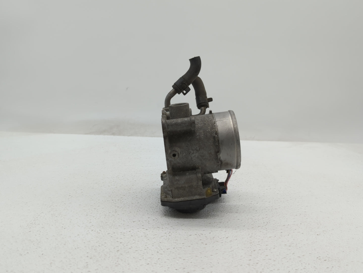 2014-2016 Kia Forte Throttle Body P/N:35100-2E400 35100-2E000 Fits Fits 2012 2013 2014 2015 2016 2018 2019 OEM Used Auto Par