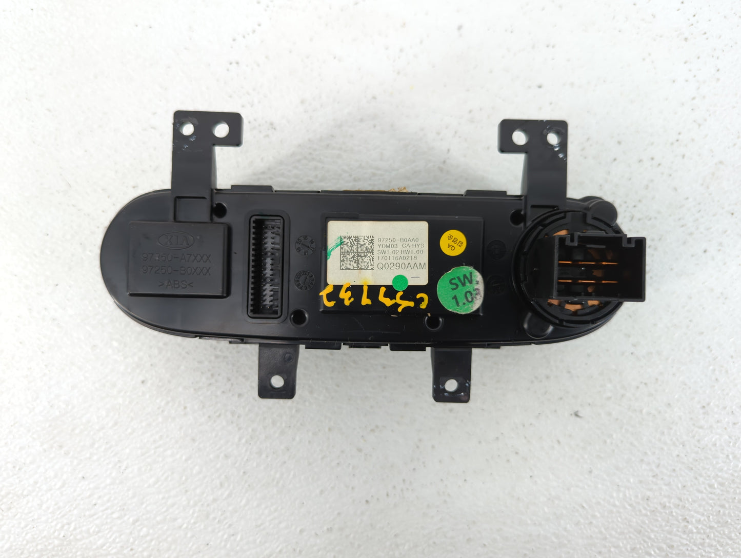 2014-2016 Kia Forte Climate Control Module Temperature AC/Heater Replacement P/N:97250-A7XXX 97250-A7050WK Fits OEM Used Aut