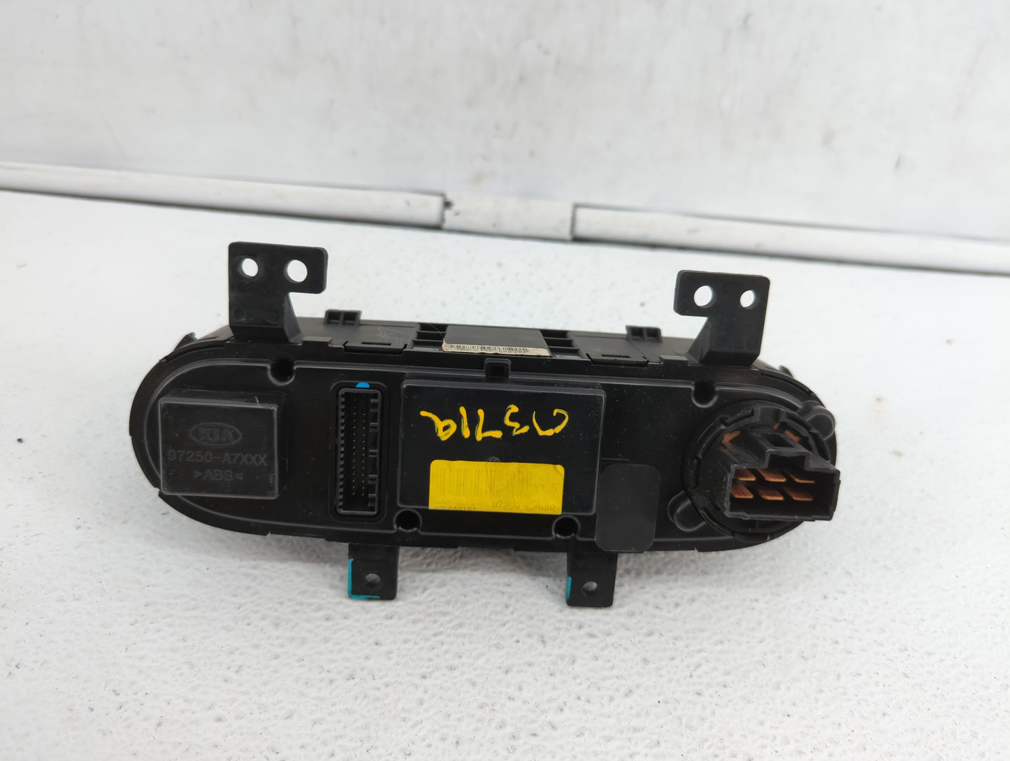 2014-2016 Kia Forte Climate Control Module Temperature AC/Heater Replacement P/N:97250-A7050 97250-A7XXX Fits Fits 2014 2015