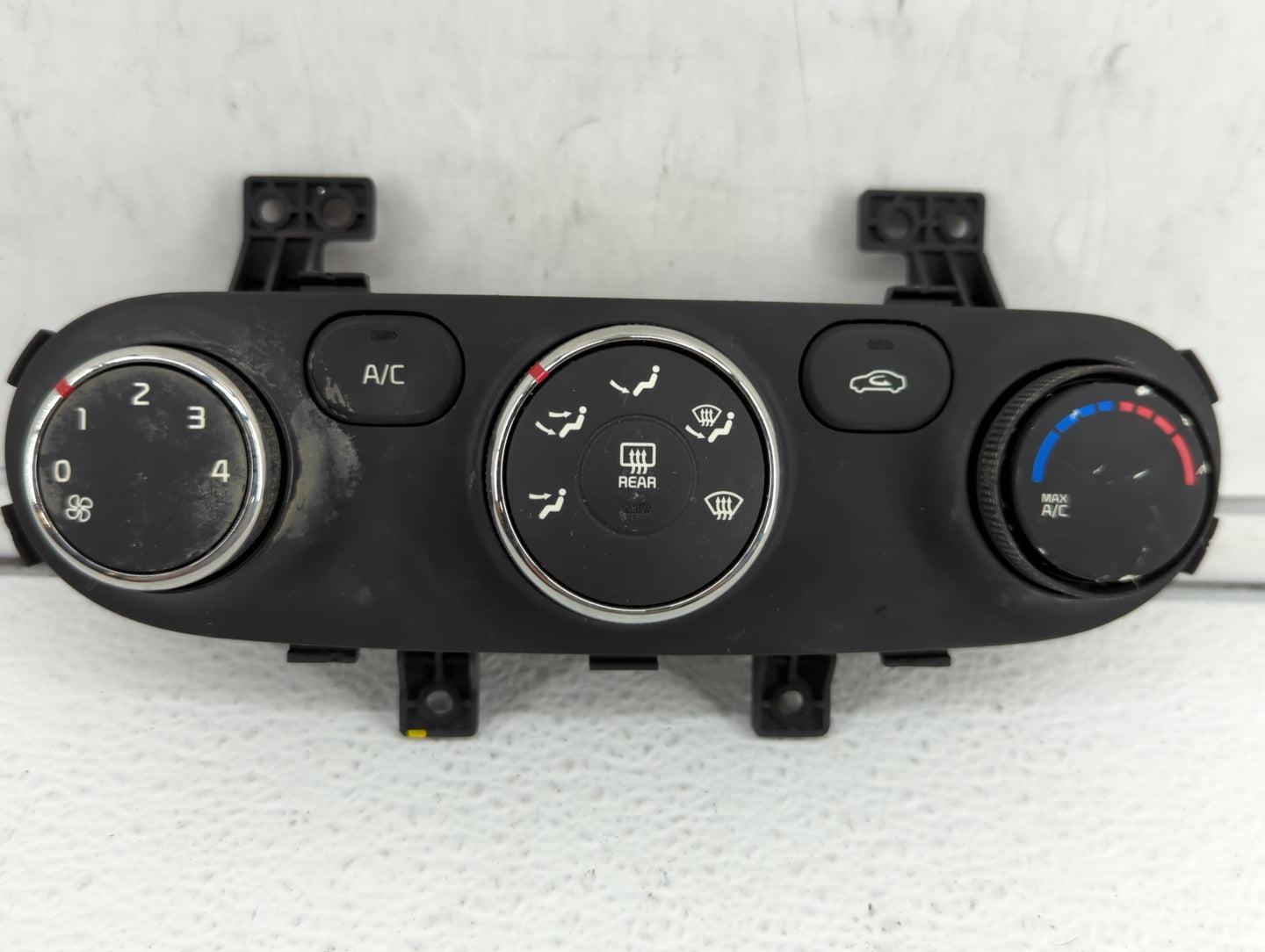 2014-2016 Kia Forte Climate Control Module Temperature AC/Heater Replacement P/N:97250-A7XXX 97250-A7050WK Fits OEM Used Aut