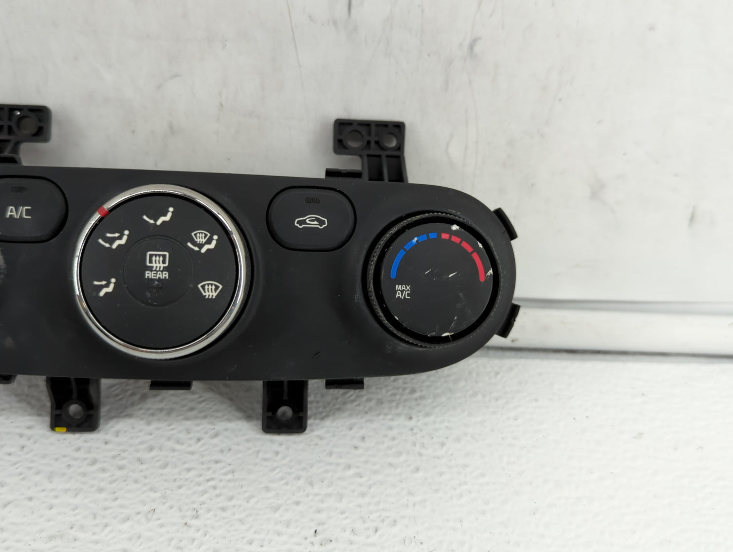 2014-2016 Kia Forte Climate Control Module Temperature AC/Heater Replacement P/N:97250-A7XXX 97250-A7050WK Fits OEM Used Aut