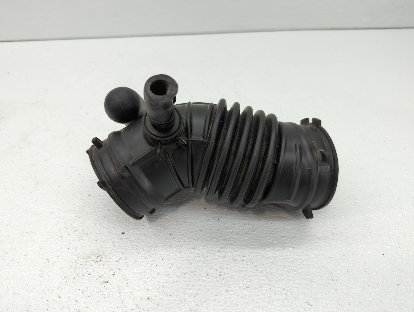 2014 Kia Forte Air Cleaner Intake Duct Hose Tube - Oemusedautoparts1.com