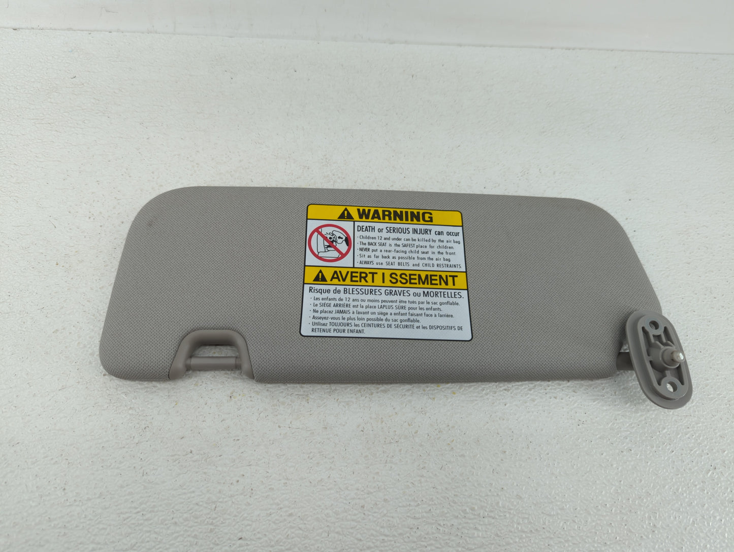 2014-2016 Kia Forte Sun Visor Shade Replacement Passenger Right Mirror Fits Fits 2014 2015 2016 OEM Used Auto Parts - Oemuse