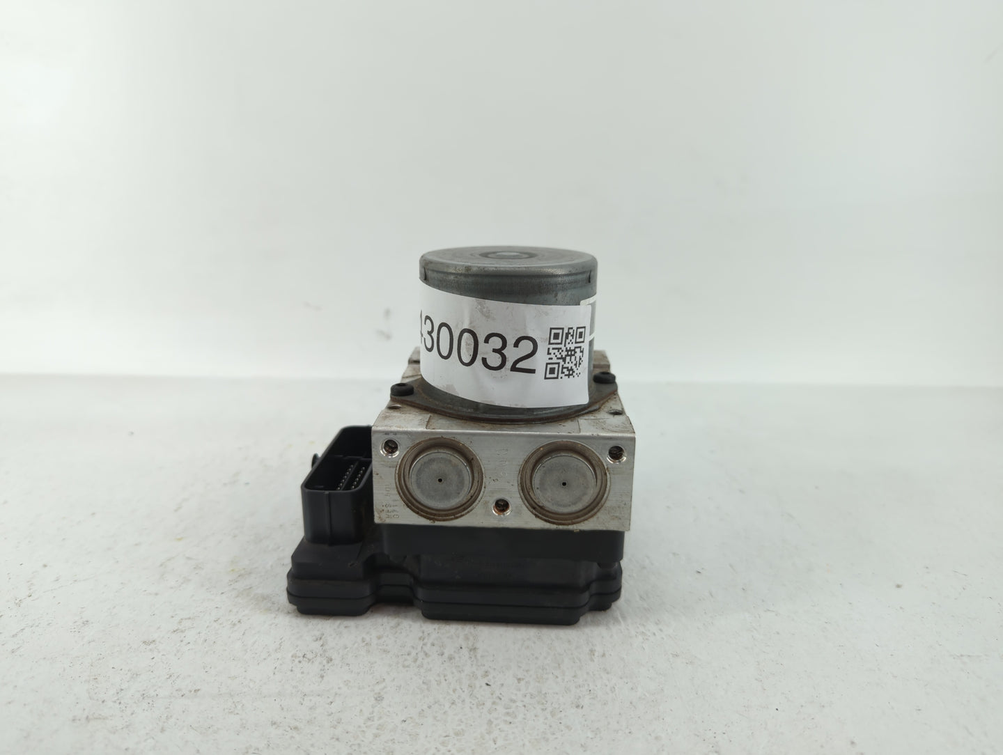 2014-2016 Kia Forte ABS Pump Control Module Replacement P/N:58900-A7200 61589-45200, 58920-A7500 Fits Fits 2014 2015 2016 OE