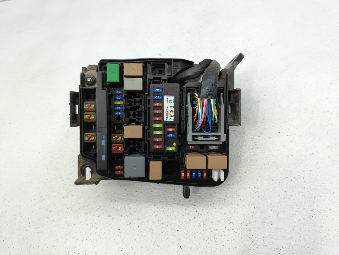 2014-2016 Kia Forte Fusebox Fuse Box Panel Relay Module P/N:91209-A7202 Fits Fits 2014 2015 2016 OEM Used Auto Parts - Oemus