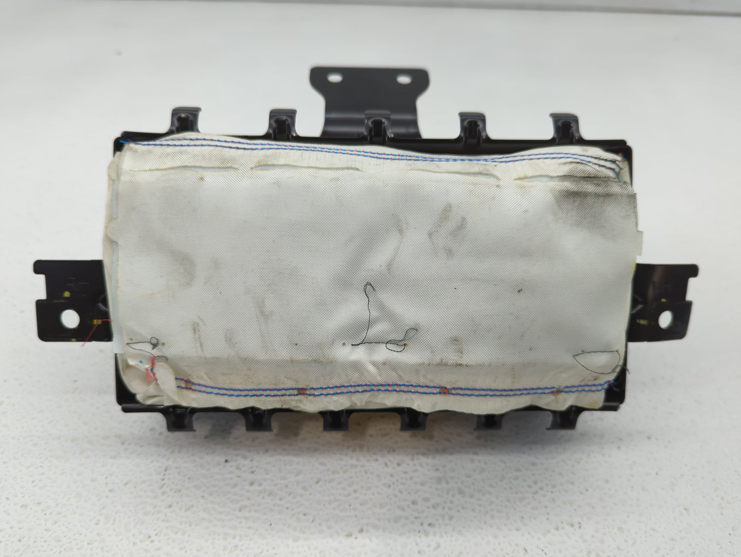 2014-2014 Kia Forte Air Bag Passenger Right Dashboard Oem - Oemusedautoparts1.com