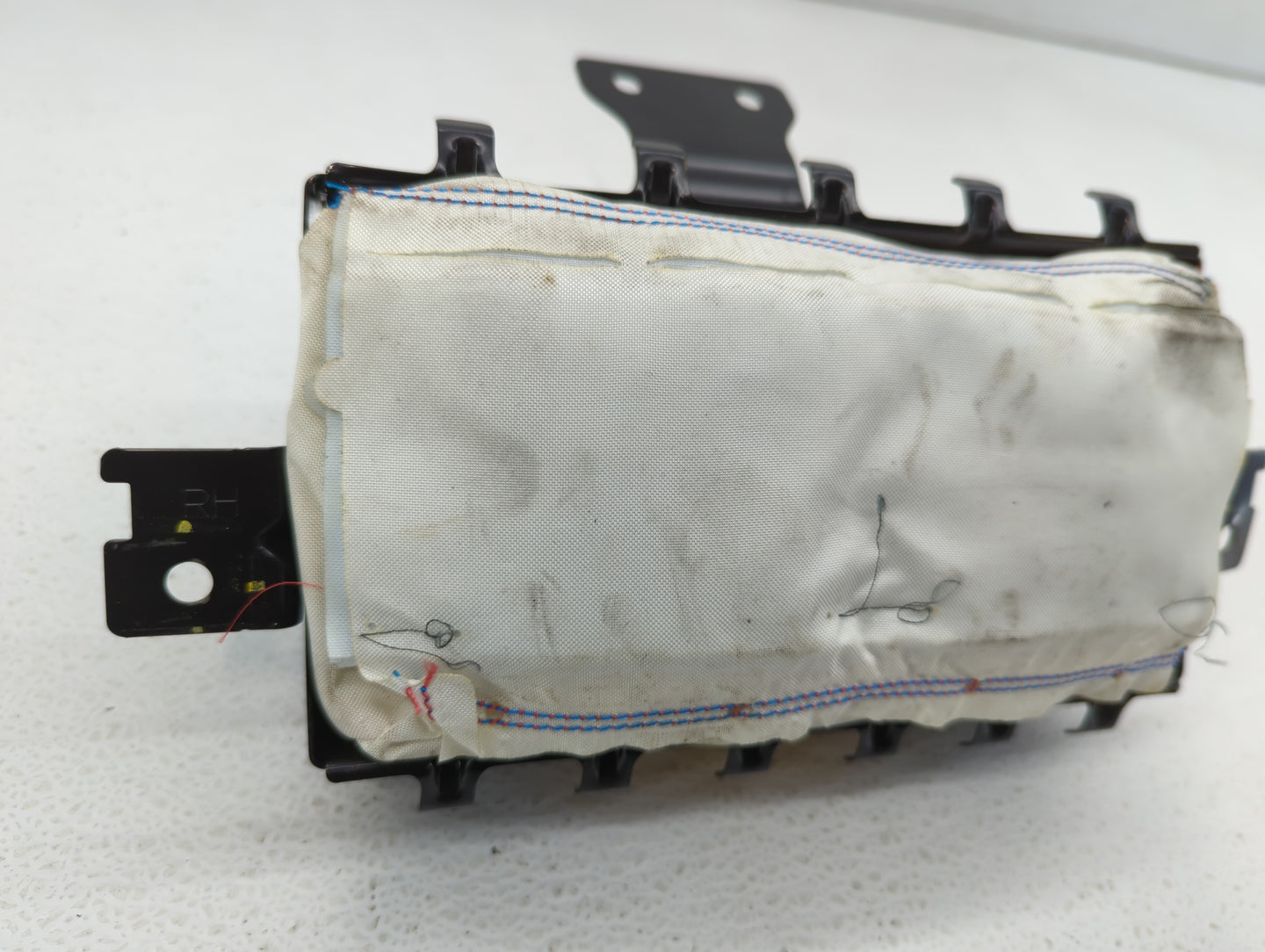 2014-2014 Kia Forte Air Bag Passenger Right Dashboard Oem - Oemusedautoparts1.com