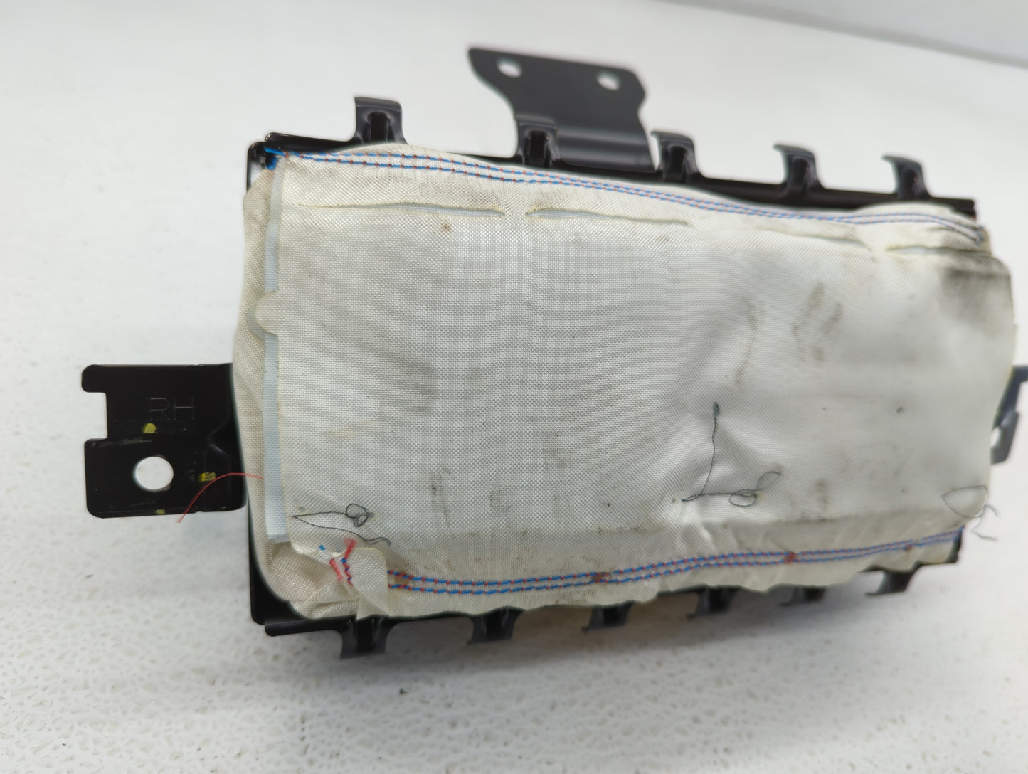 2014-2014 Kia Forte Air Bag Passenger Right Dashboard Oem - Oemusedautoparts1.com