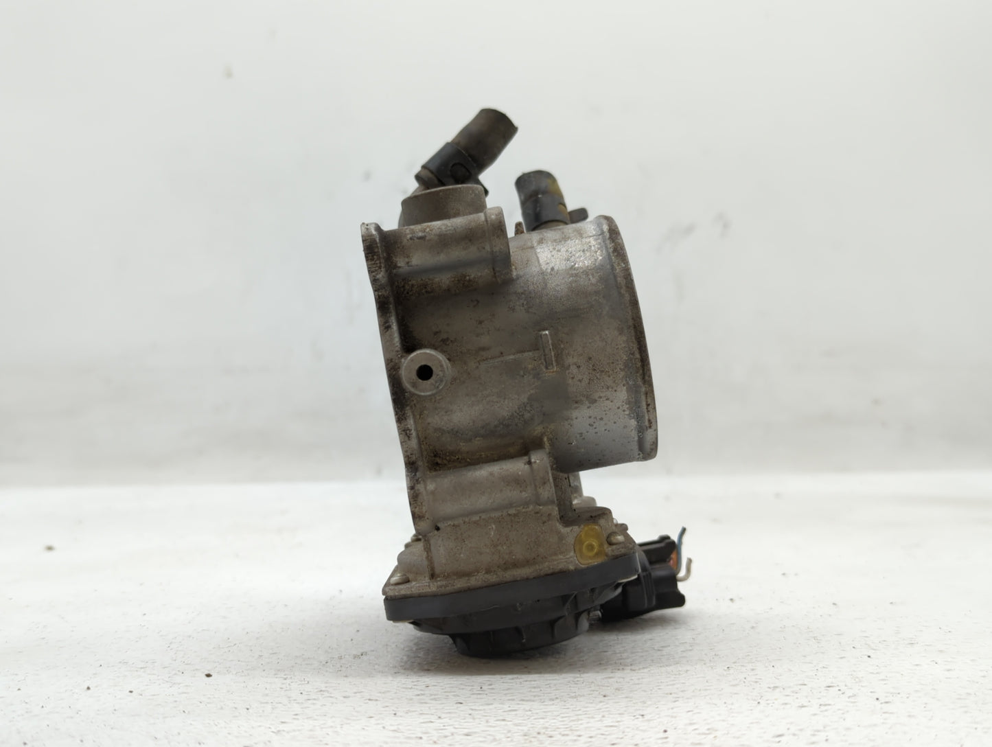 2014-2018 Kia Forte Throttle Body P/N:35100-2E000 35100-2E710 Fits Fits 2011 2012 2013 2014 2015 2016 2017 2018 2019 2020 20