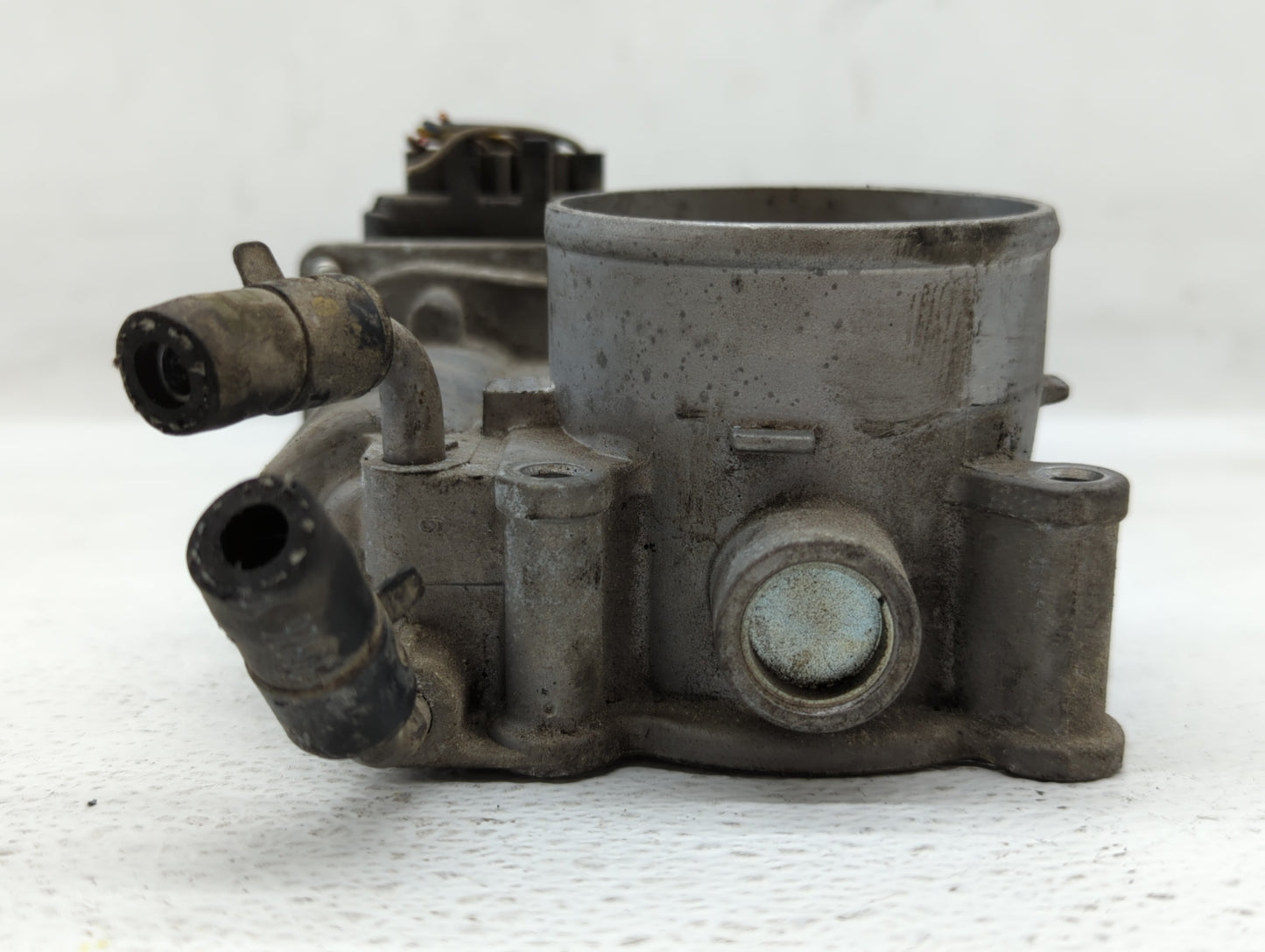 2014-2018 Kia Forte Throttle Body P/N:35100-2E000 35100-2E710 Fits Fits 2011 2012 2013 2014 2015 2016 2017 2018 2019 2020 20