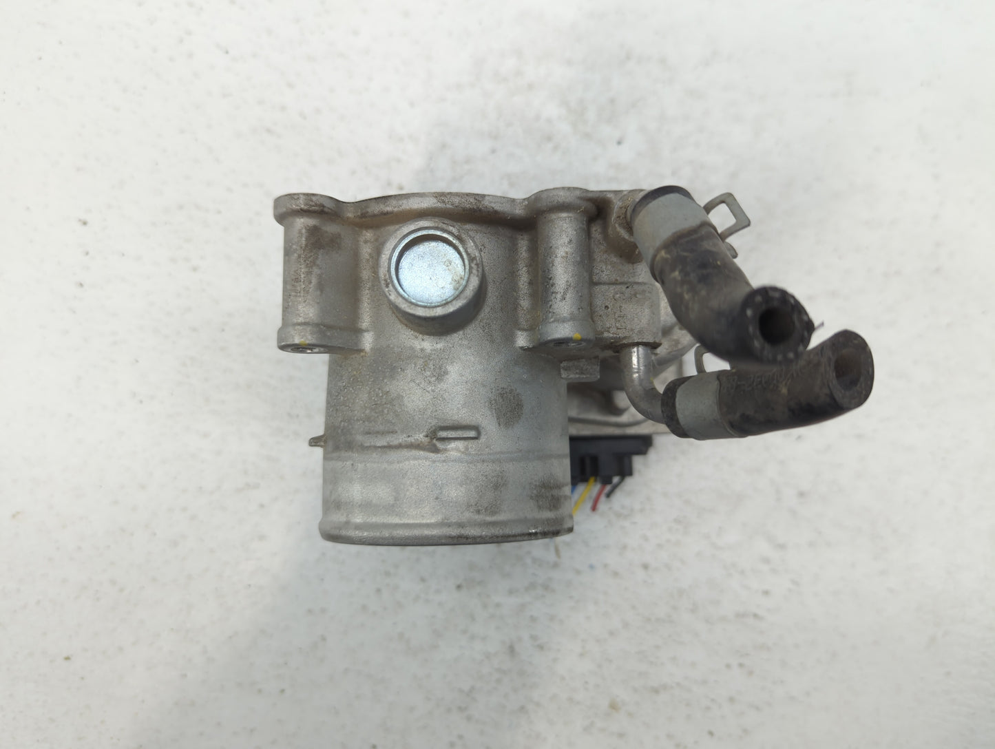 2014-2016 Kia Forte Throttle Body P/N:5532 12C05 35100-2E400 Fits Fits 2012 2013 2014 2015 2016 2018 2019 2020 2021 OEM Used