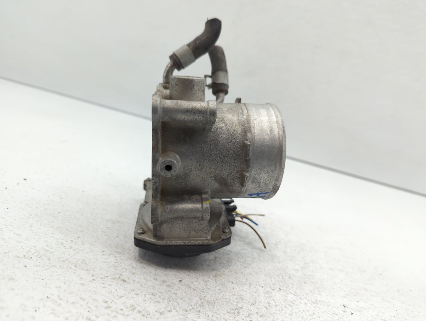 2014-2016 Kia Forte Throttle Body P/N:5532 12C05 35100-2E400 Fits Fits 2012 2013 2014 2015 2016 2018 2019 2020 2021 OEM Used
