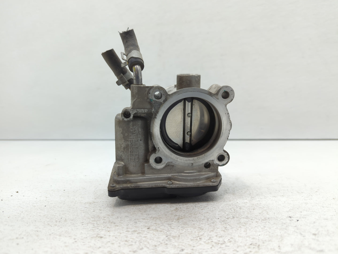 2014-2016 Kia Forte Throttle Body P/N:5532 12C05 35100-2E400 Fits Fits 2012 2013 2014 2015 2016 2018 2019 2020 2021 OEM Used