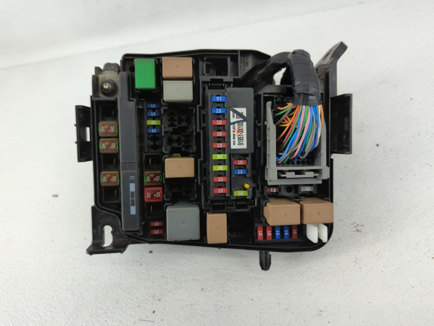 2014-2016 Kia Forte Fusebox Fuse Box Panel Relay Module P/N:91205-A7212 Fits Fits 2014 2015 2016 OEM Used Auto Parts - Oemus