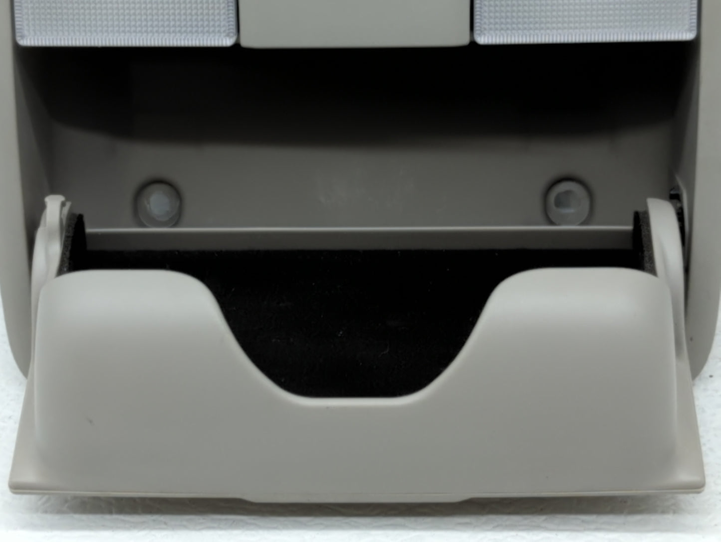 2014-2018 Kia Forte Overhead Roof Console 548752 - Oemusedautoparts1.com