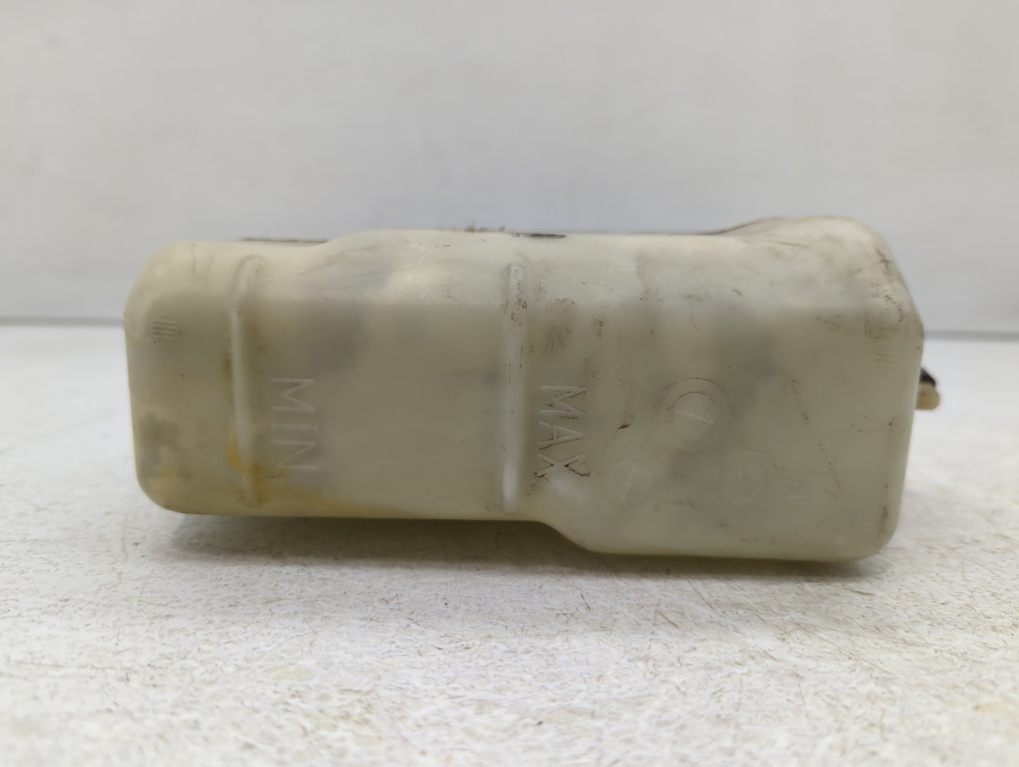 2014 Kia Forte Windshield Washer Fluid Reservoir Bottle Oem - Oemusedautoparts1.com
