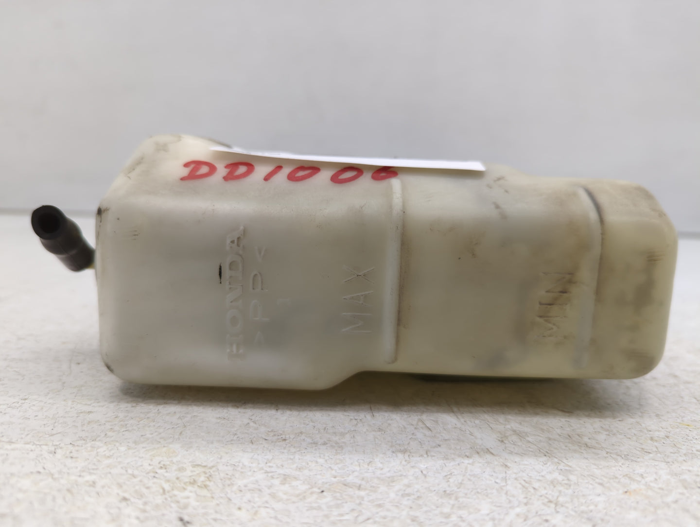 2014 Kia Forte Windshield Washer Fluid Reservoir Bottle Oem - Oemusedautoparts1.com