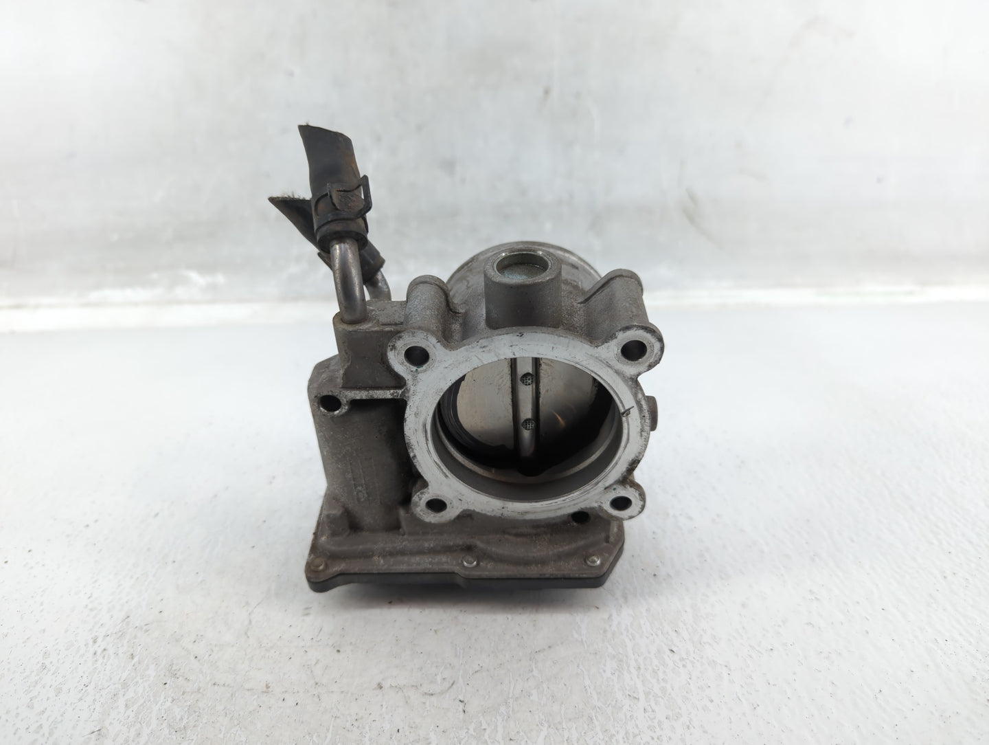 2014-2018 Kia Forte Throttle Body P/N:35100-2E000 Fits Fits 2011 2012 2013 2014 2015 2016 2017 2018 2019 2020 2021 OEM Used 