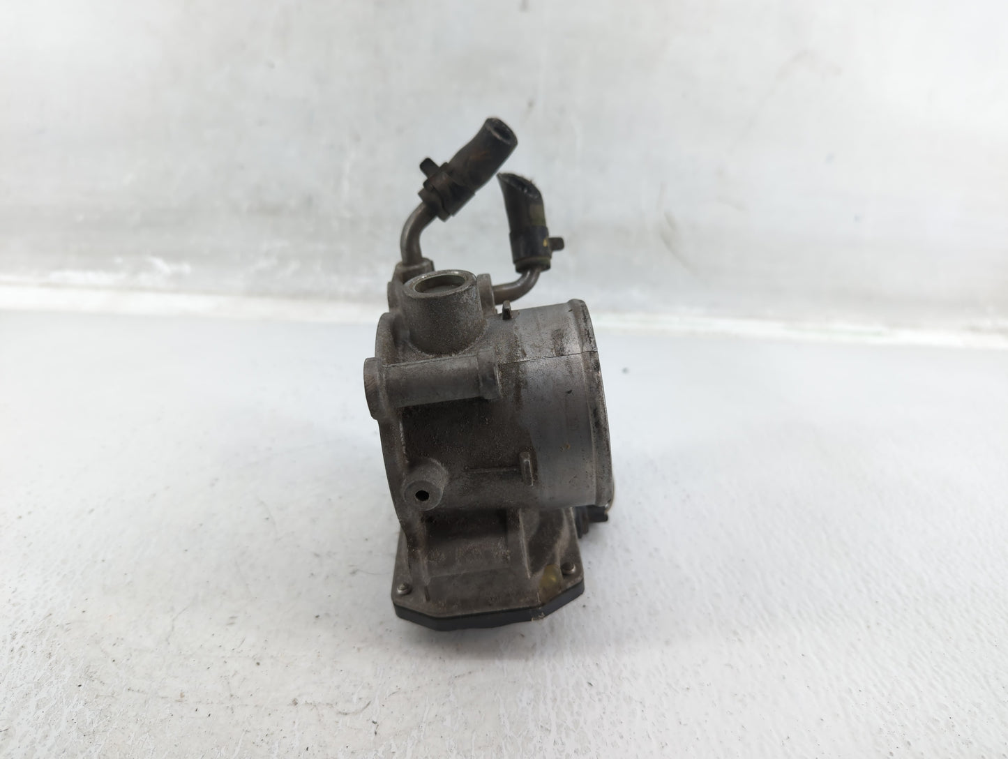 2014-2018 Kia Forte Throttle Body P/N:35100-2E000 Fits Fits 2011 2012 2013 2014 2015 2016 2017 2018 2019 2020 2021 OEM Used 